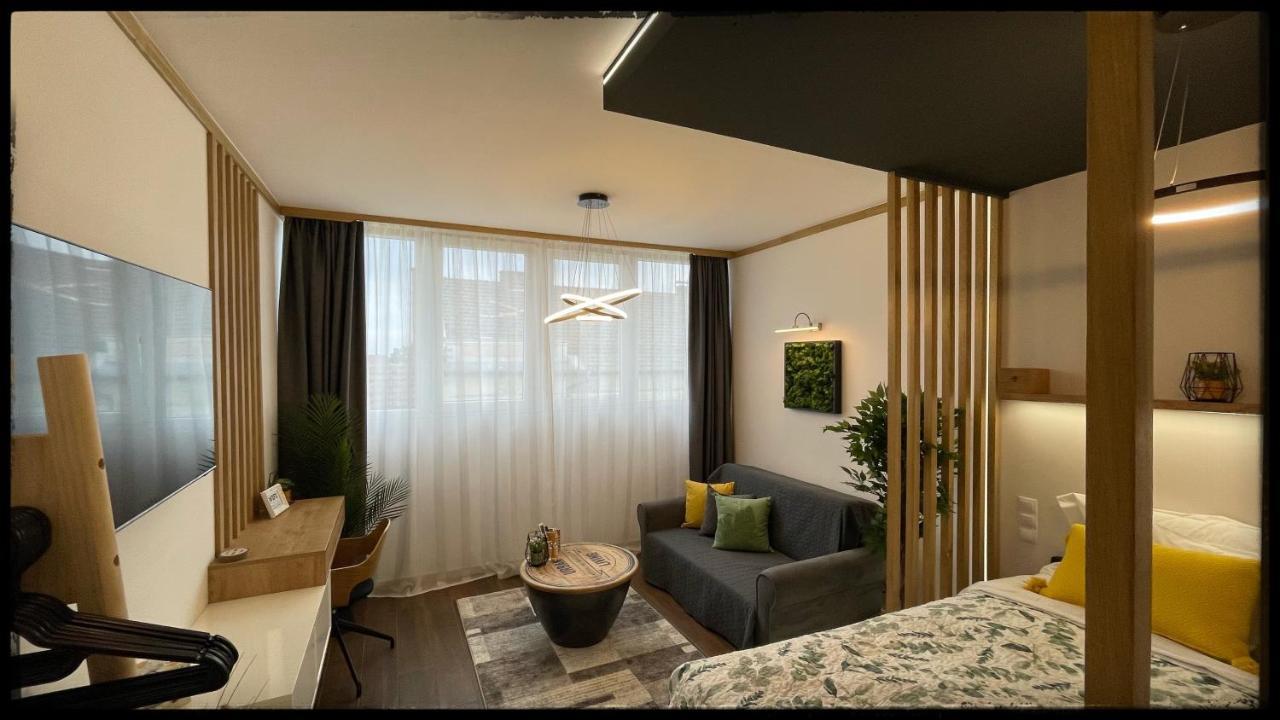 Good Knight Apartman Apartment Szeged Ngoại thất bức ảnh